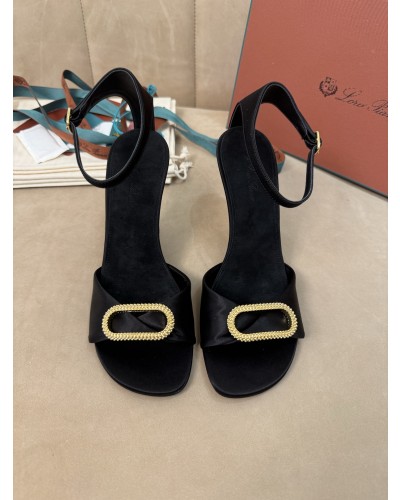 Loro Piana 스웨이드 스트랩 샌들 힐