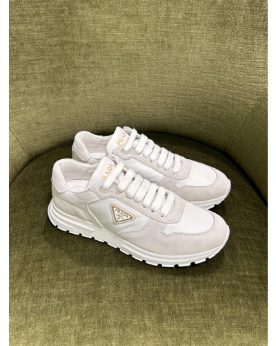 PRADA 프라다 삼각로고 스니커즈