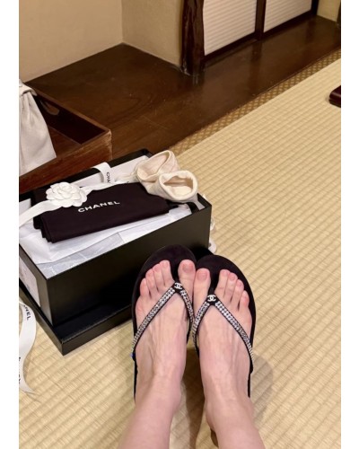 CHANEL Belbat flip-flops