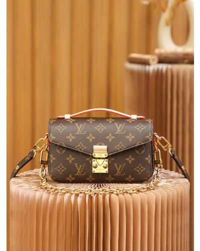 M46279 Pochette Metis East-West 21.5cm