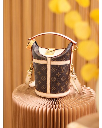 DUFFLE 23cm