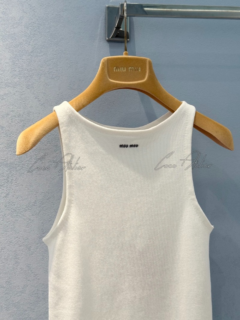cmp_i1753504813183_951_0_3.jpg