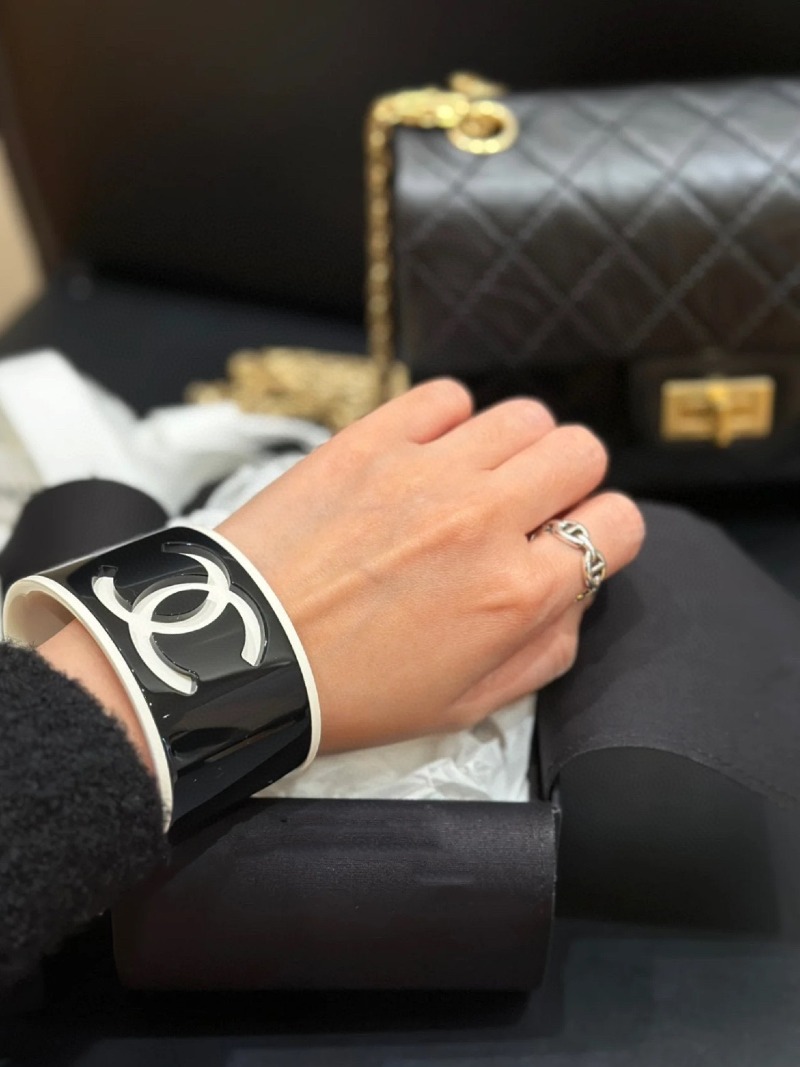 CHANEL 샤넬 cc 팔찌