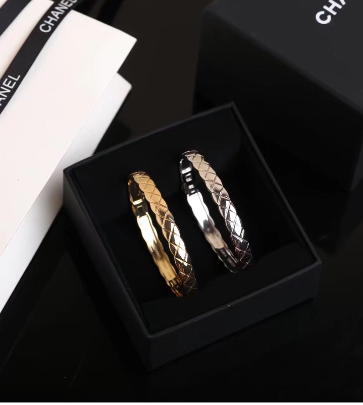 CHANEL 샤넬 코코크러쉬 뱅글 팔찌
