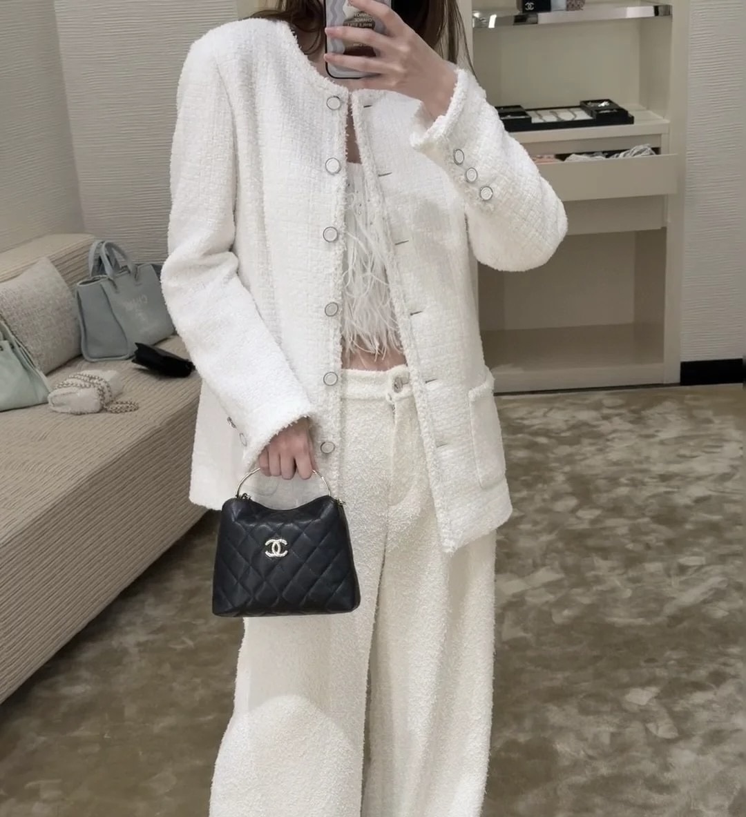 CHANEL  샤넬 화이트 트위드 자켓