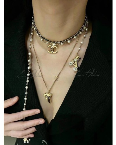 CHANEL 샤넬 스케이트 목걸이