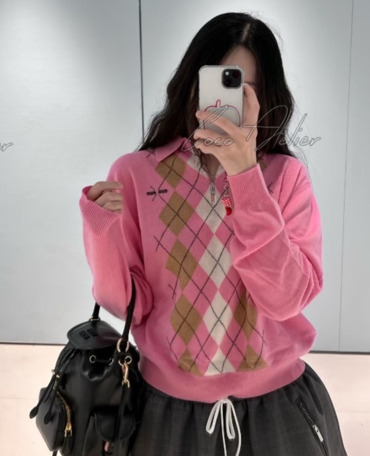 Miumiu미우미우 아가일 카라 니트