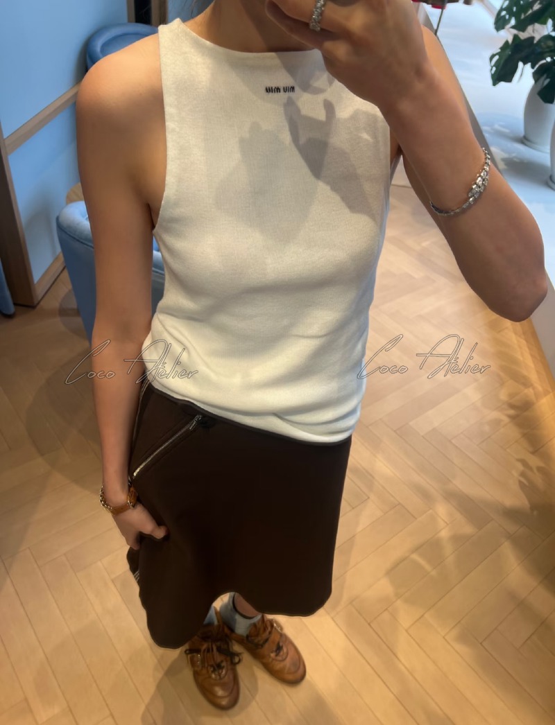 Miumiu 미우미우 나시