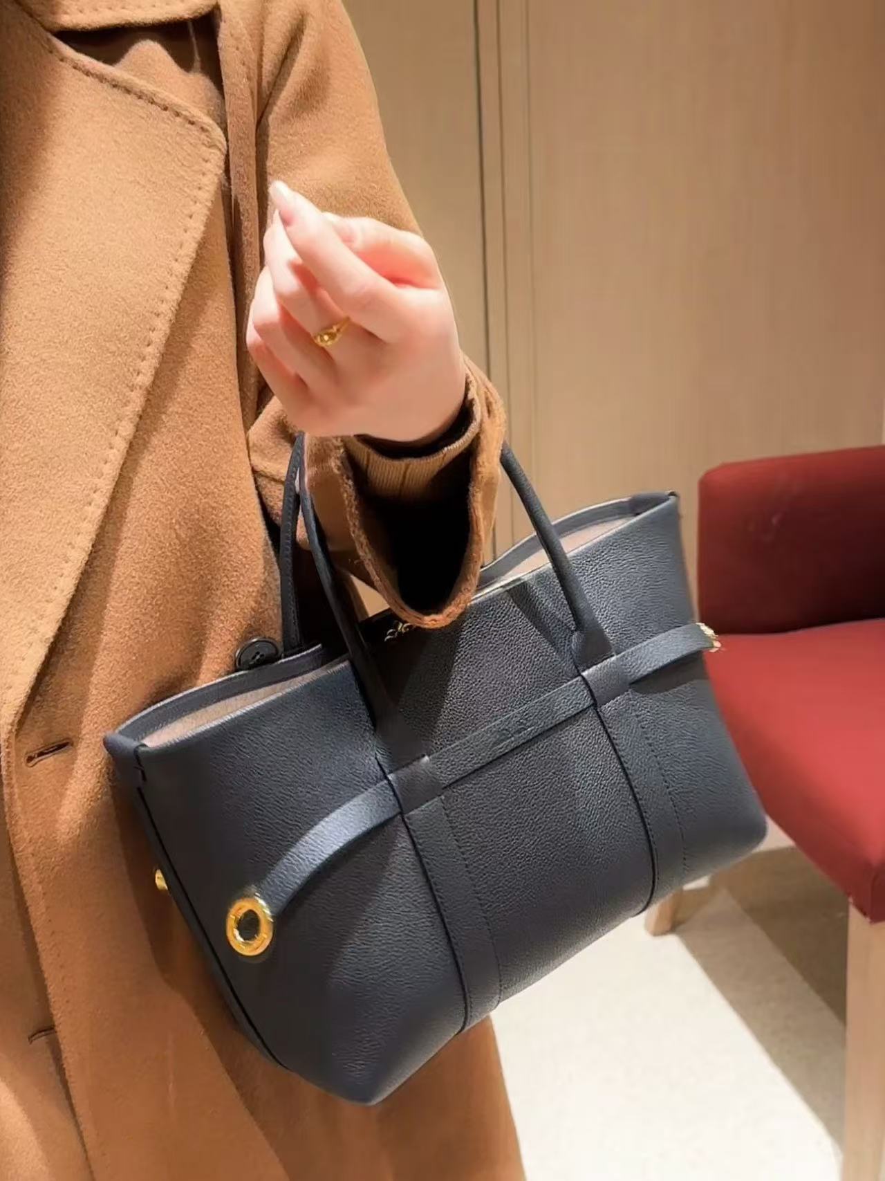 Loro Piana 로로피아나 기에라 쇼퍼백 (+2size)