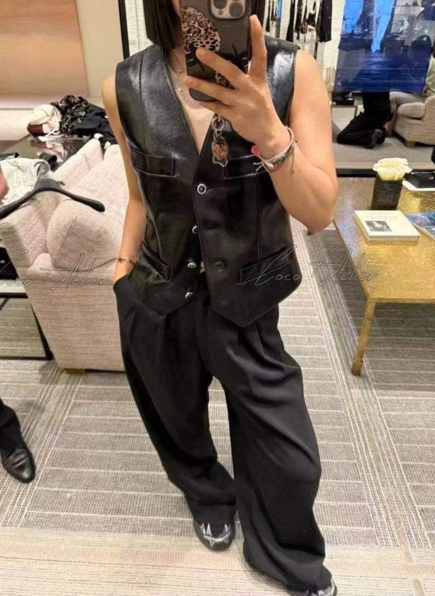 CHANEL 샤넬 CC 레더 베스트 자켓