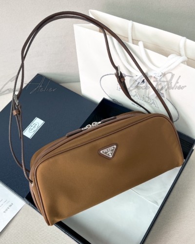 PRADA 프라다 나일론 숄더백