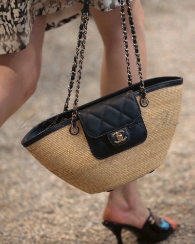 CHANEL 샤넬 라피아 숄더백 (+2size)