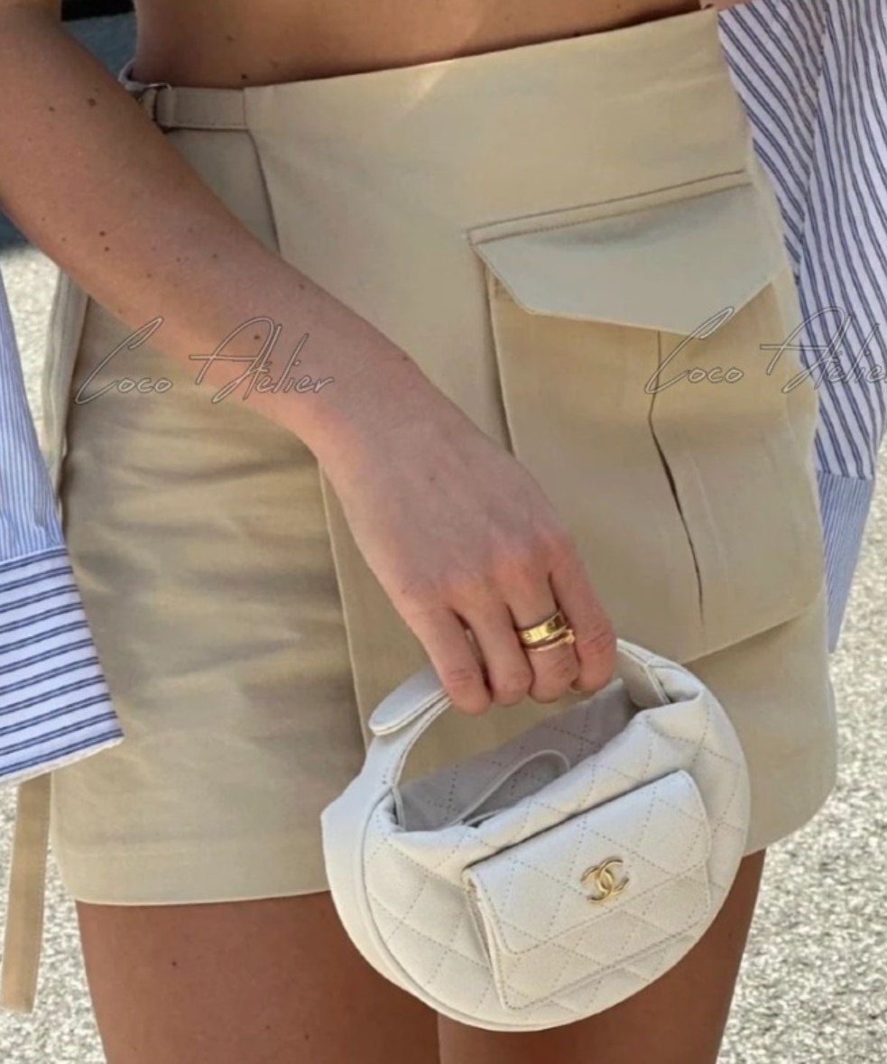 CHANEL Poket Round Pouch
