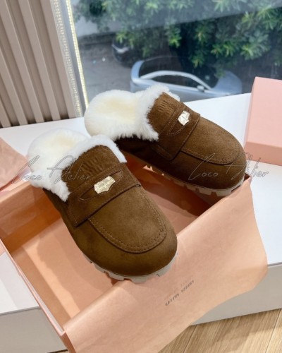 Miumiu 미우미우 스웨이드 블로퍼