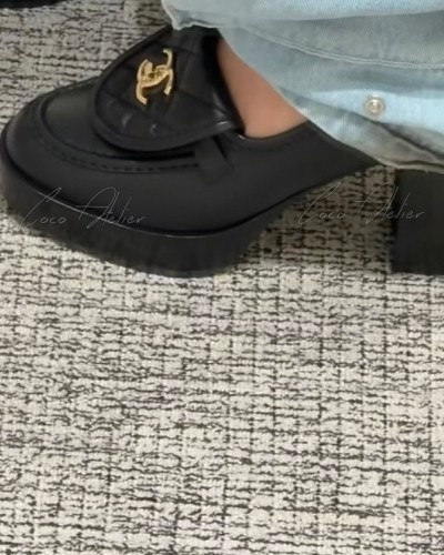 CHANEL 샤넬 퀼팅 턴락 펌프스