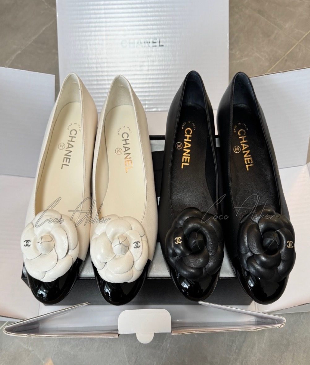 CHANEL 샤넬 까멜리아 플랫