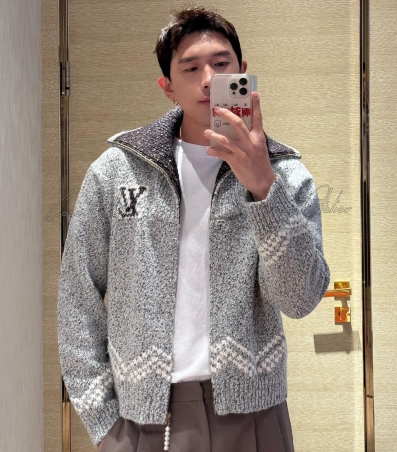 LV 루이비통 니고 콜라보 호랑이 자수 니트 가디건 자켓 (남녀공용)
