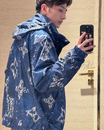 Louis Vuitton 루이 비통 레가타(Regatta) 모노그램 프린팅 아노락 자켓 (남녀공용)