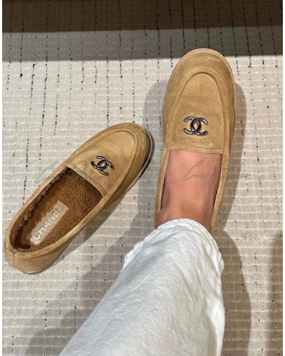 CHANEL 샤넬 CC 모카신 로퍼