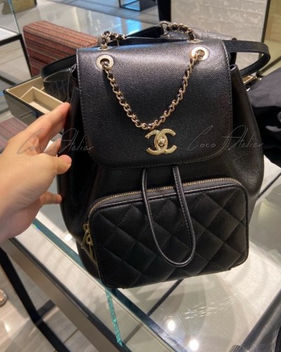 CHANEL 샤넬 CC 백팩
