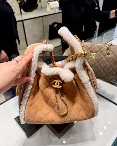 25 Shearling bag