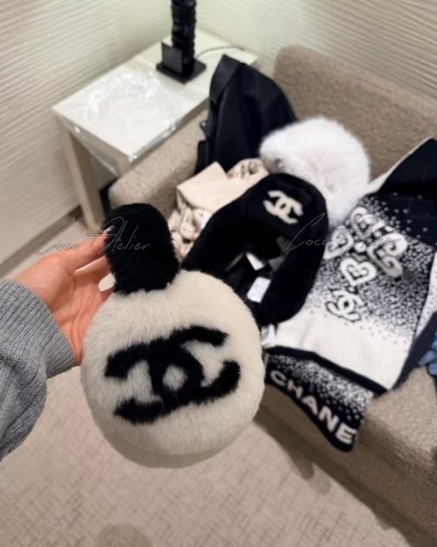 CHANEL 샤넬 cc 귀마개
