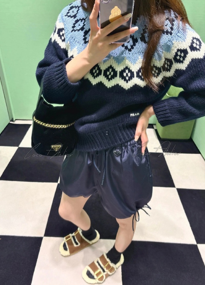 PRADA 프라다 니트