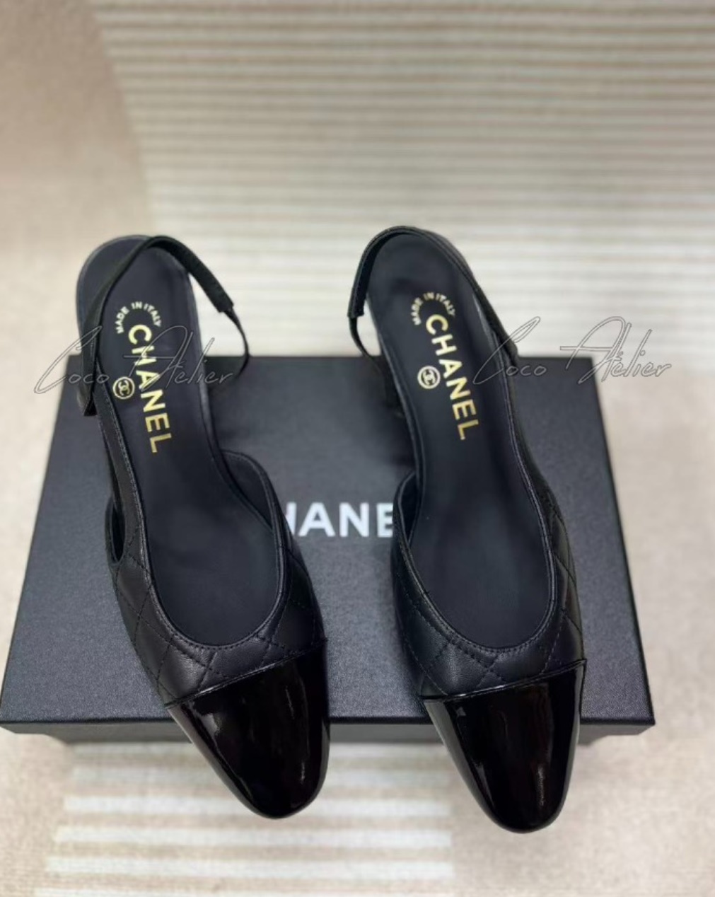 CHANEL 샤넬 퀼팅 슬링백