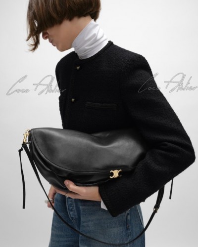 Soft Triomphe Half Moon Besace