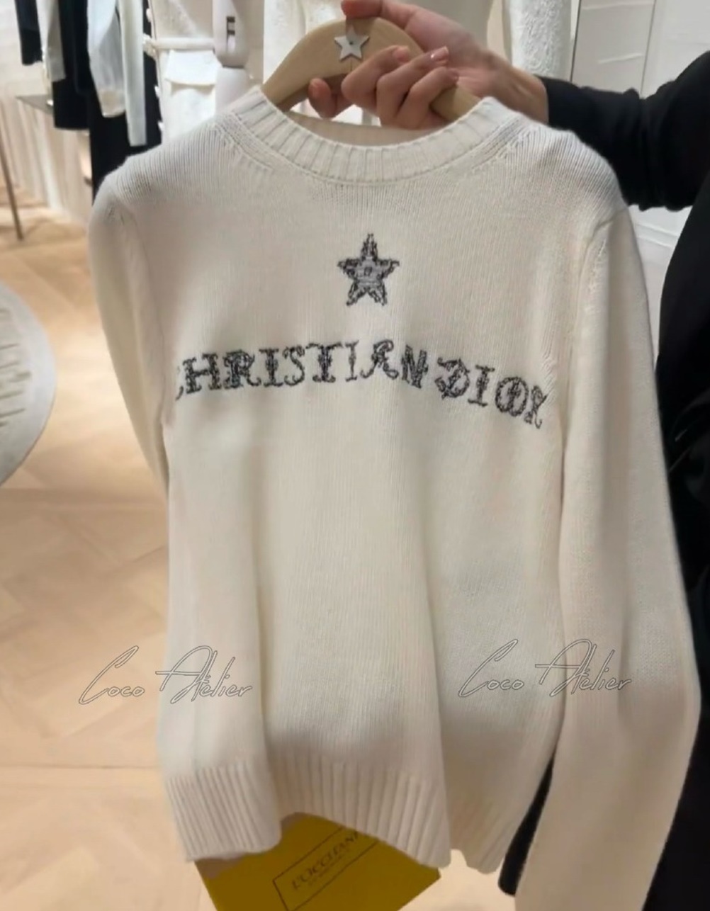 Star symbol cashmere knit