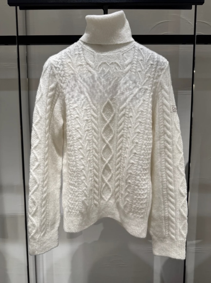 cashmere turtleneck knit