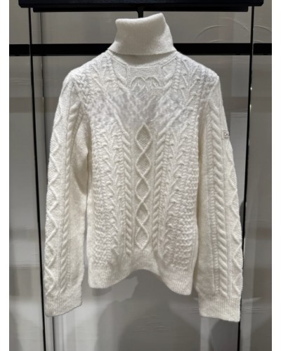 cashmere turtleneck knit