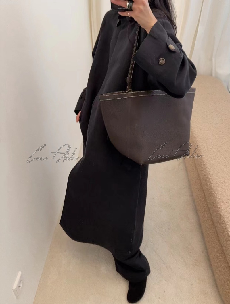 The Row 더로우 파크 스티치백