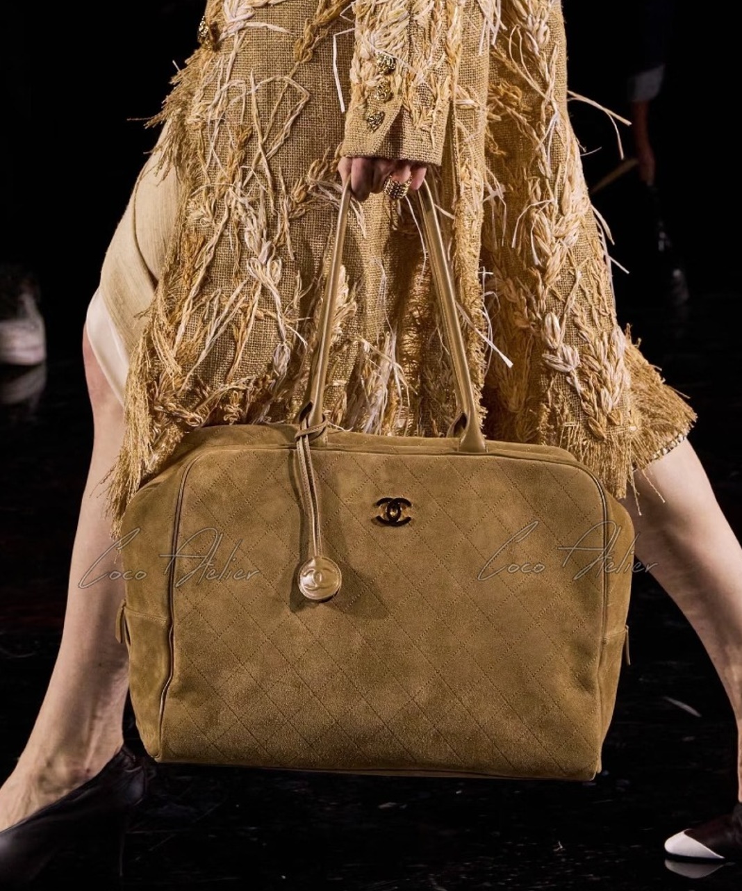 26 Matthieu blazy shoulder bag