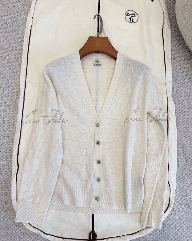 Cashmere cardigan