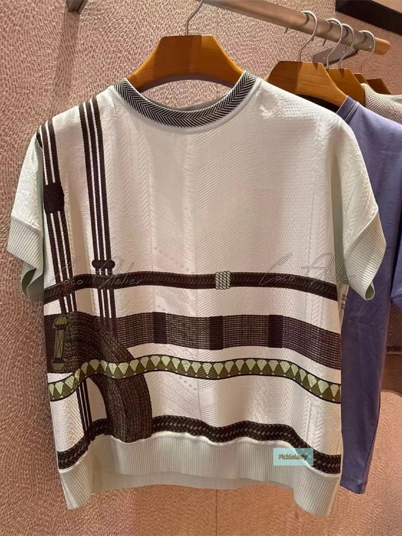 mint short-sleeved knitwear