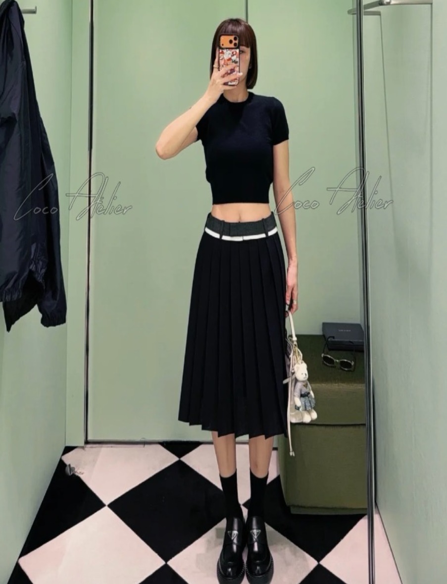 Pleated skirt