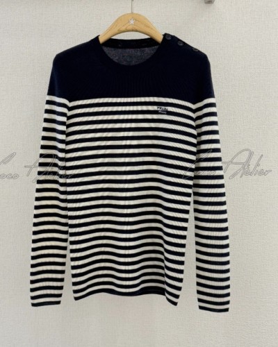 Striped knitwear