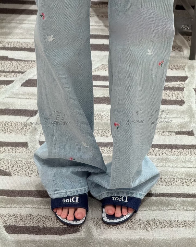 embroidered denim pants