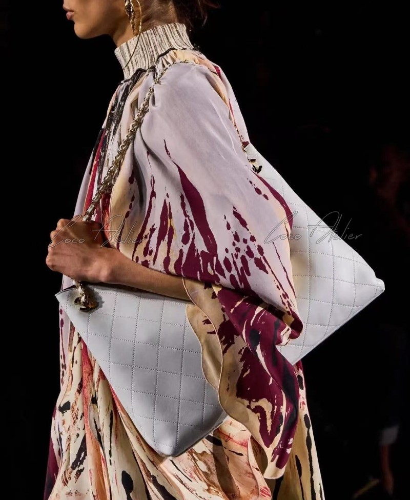 26 Matthieu blazy hobo bag