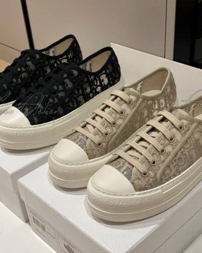 Oblique Platform Sneakers