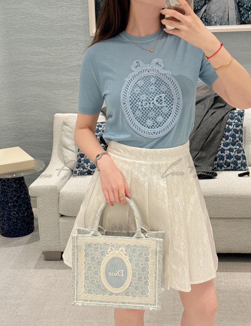 short-sleeved knitwear