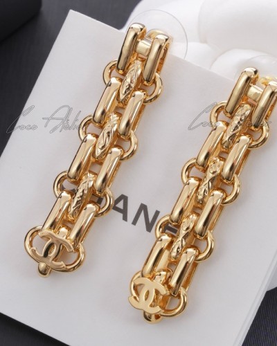 CC Chain Earrings