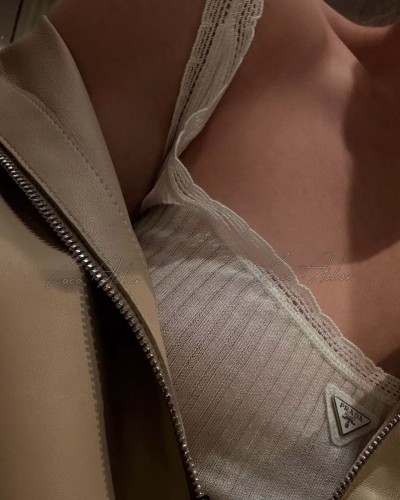 PR See-through sleeveless shirt