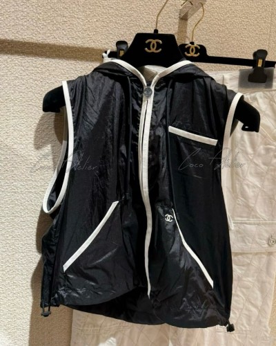 Coco Beach Windbreaker Vest
