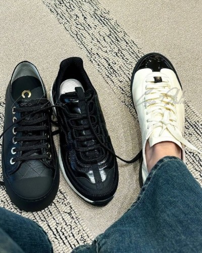 26cc sneakers