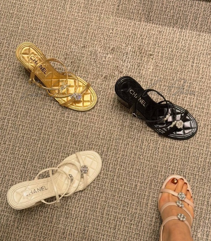 Strap sandal heels