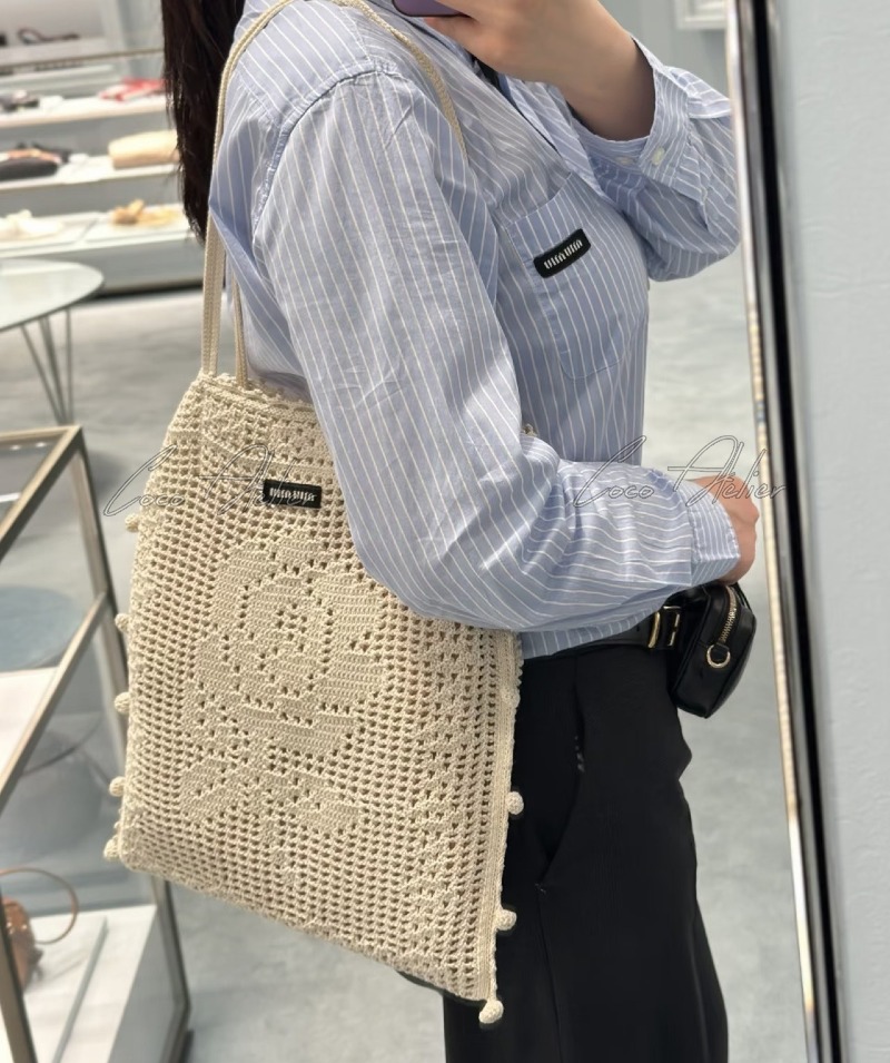 knit shopper bag