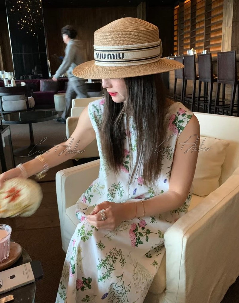 Miu rattan hat