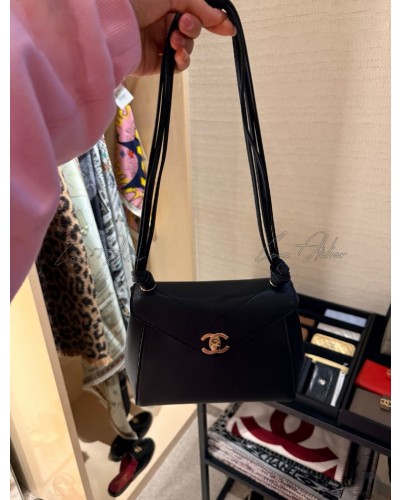 26A Shoulder bag